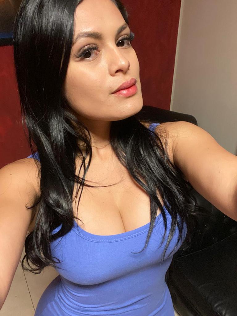 664874220: Chica busca chico en Madrid