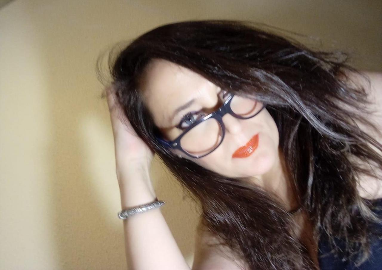 635303303: Chica busca chico en Madrid