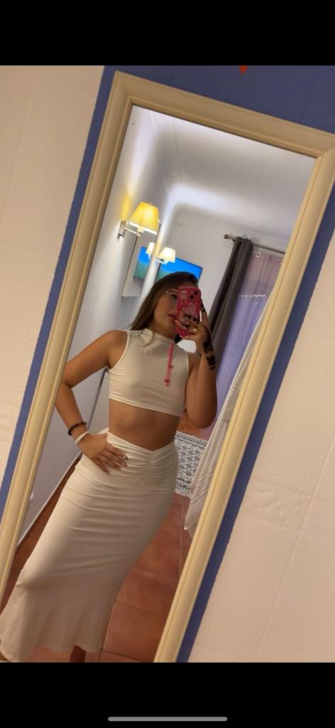 666385398: Chica busca chico en Murcia