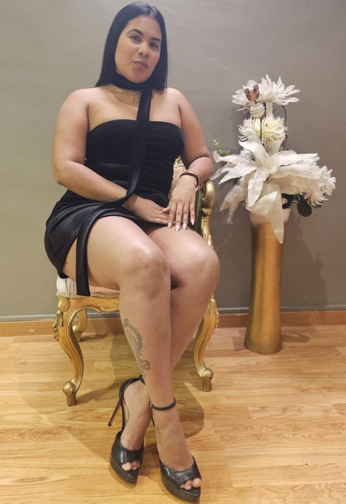 661120993: Chica busca chico en Barcelona