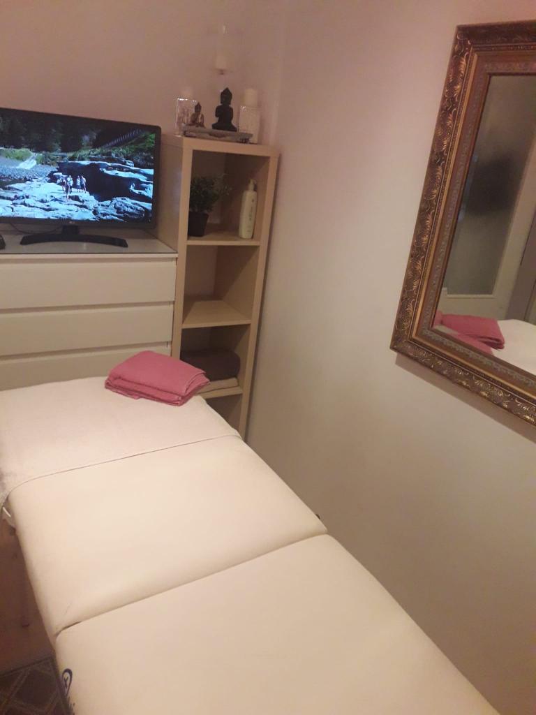 634322253: Chica busca chico en Valencia