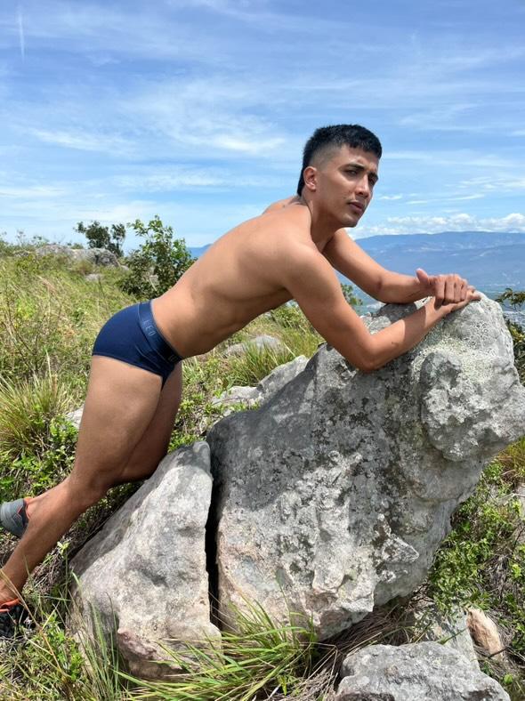 607019671: Chico busca chica en Barcelona