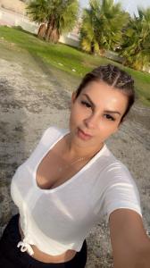 643011489: Chica busca chico en Granada