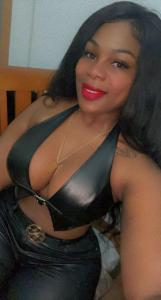 613576827: Chica busca chico en Valencia