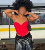 663195950: Chica busca chico en Tarragona