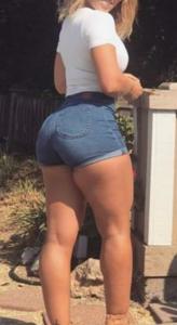 613510679: Chica busca chico en Málaga