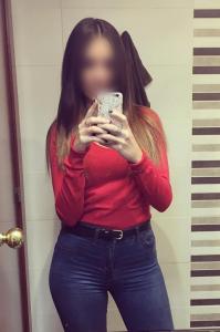647801494: Chica busca chico en Barcelona