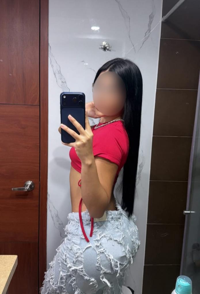 672923523: Chica busca chico en Murcia