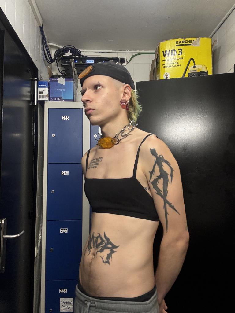 Chico busca chica en Barcelona: 