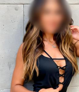 617140181: Chica busca chico en Sevilla