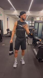 Chico busca chica en Granada: 