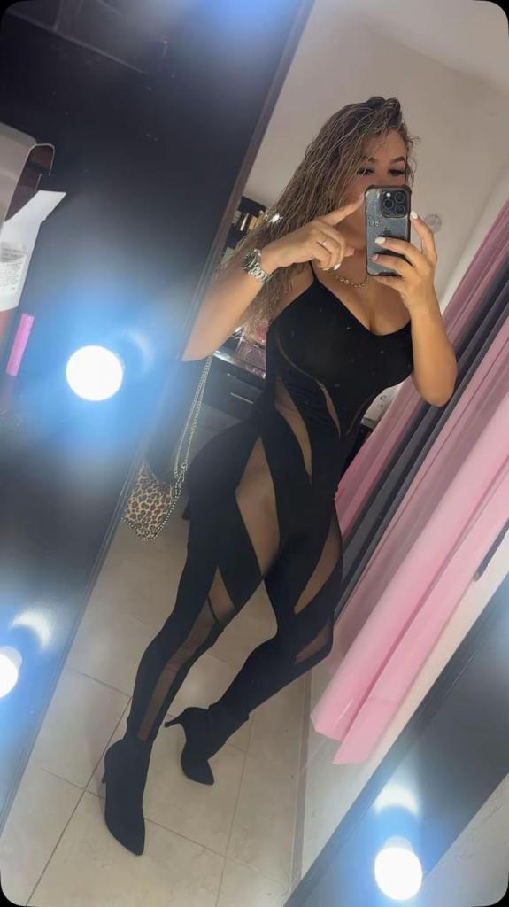 Chica busca chico en Tenerife: 