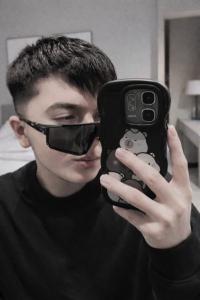 687797157: Chico busca chica en Murcia