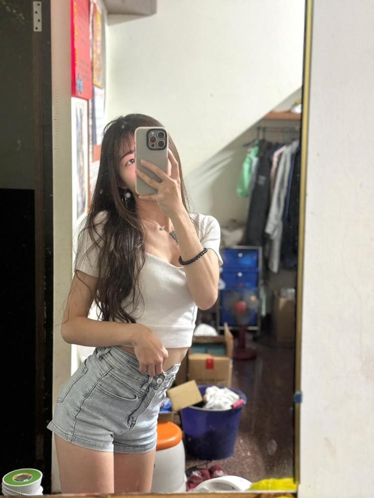 614851725: Chica busca chico en Barcelona