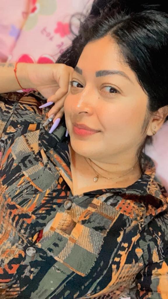 641745142: Chica busca chico en Navarra