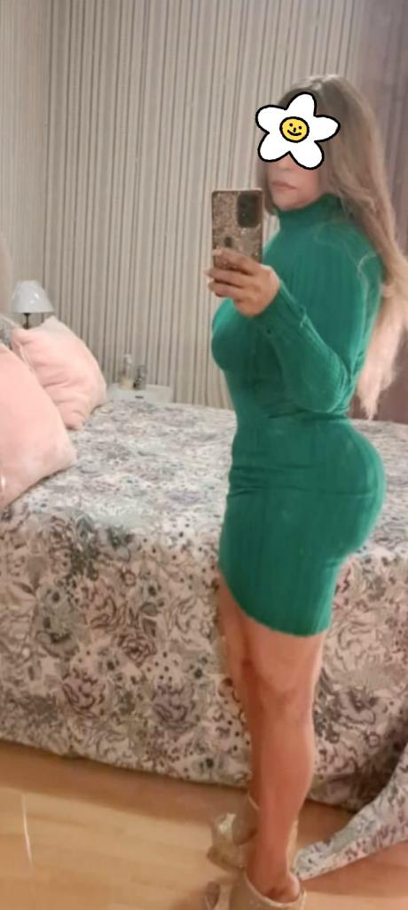 692727390: Chica busca chico en Gerona