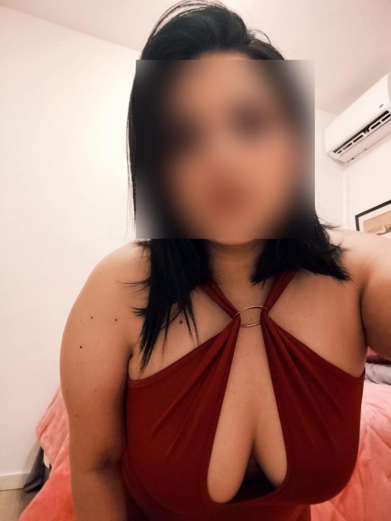 642817880: Chica busca chico en Madrid