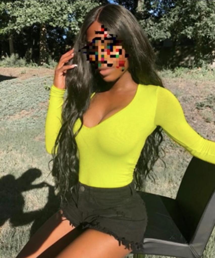 631243916: Chica busca chico en Barcelona