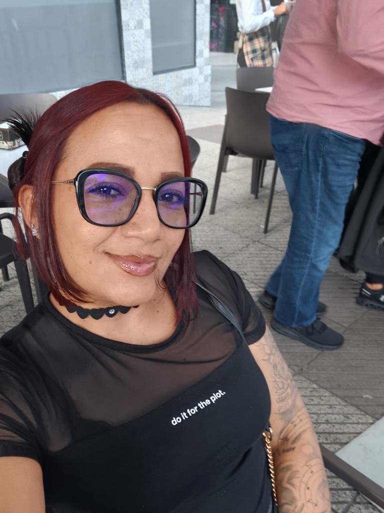 614073836: Chica busca chico en Tenerife