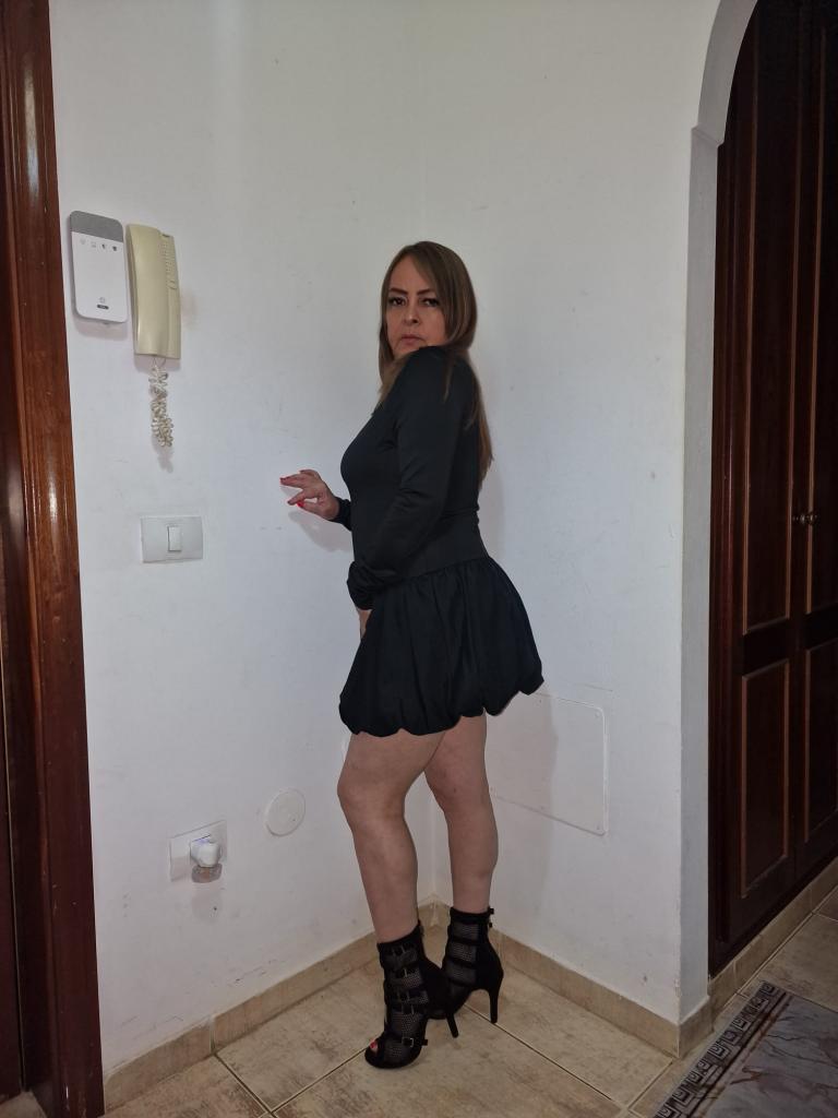 614691798: Chica busca chico en Tenerife