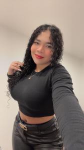 604272540: Chica busca chico en Barcelona