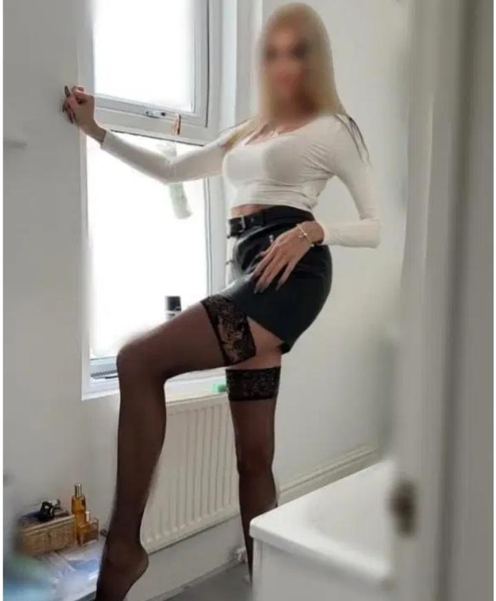 631820961: Chica busca chico en Alicante