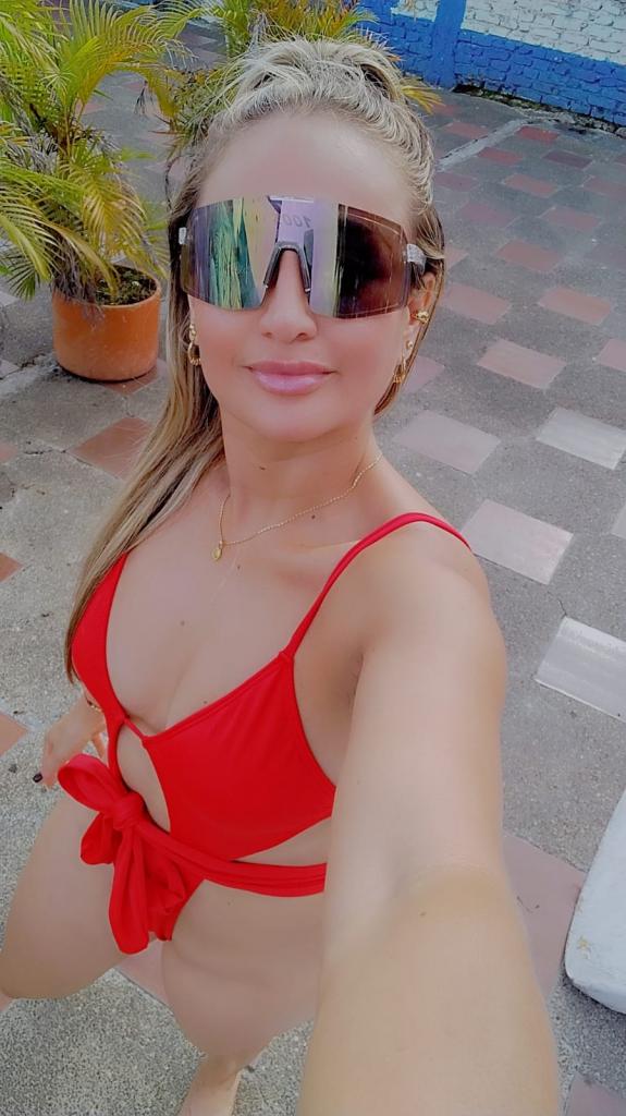 602431603: Chica busca chico en Almería