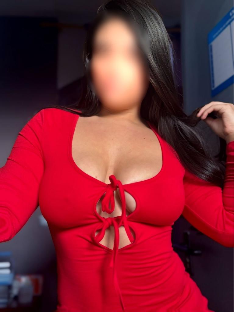 604359399: Chica busca chico en Madrid