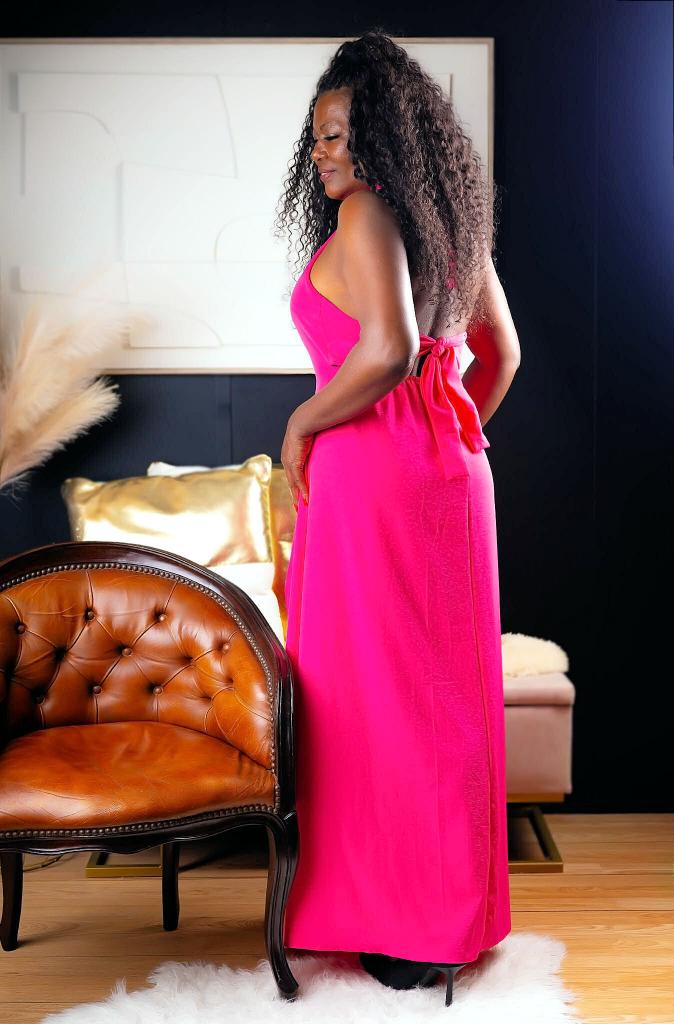 614085269: Chica busca chico en La Coruña