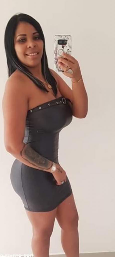 Chica busca chico en La Coruña: Chica busca chico