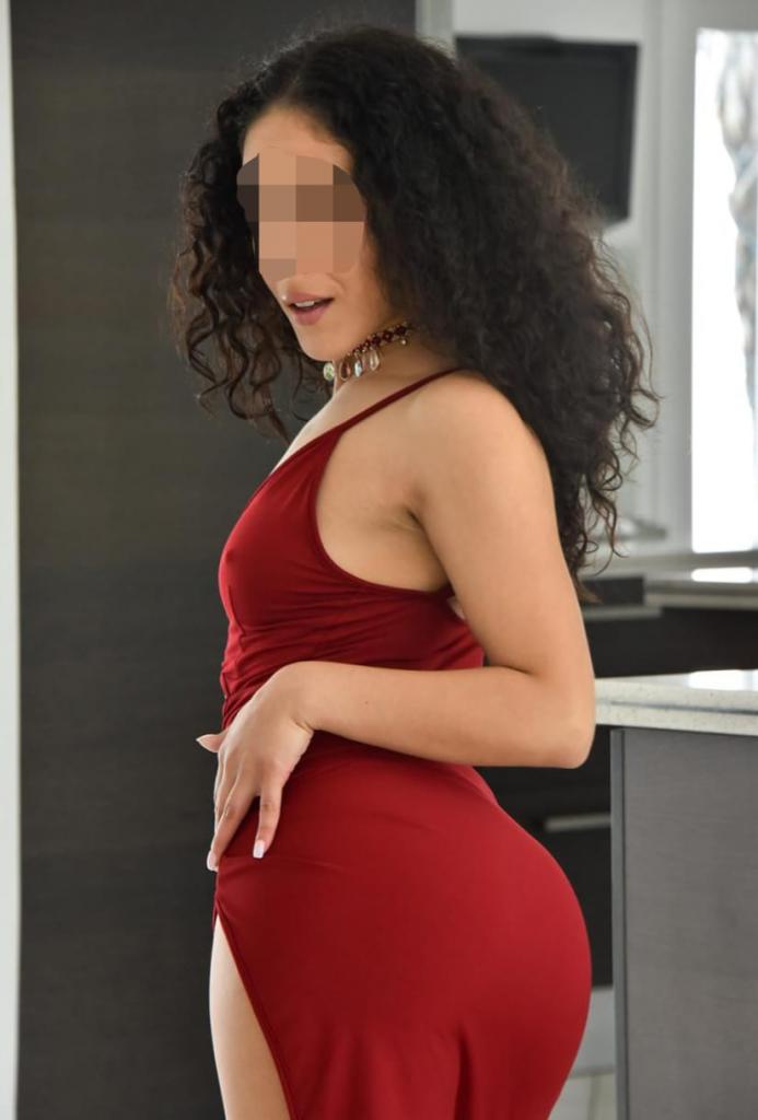 Chica busca chico en Castellón: Chica busca chico