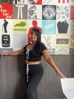 633677625: Chica busca chico en Madrid