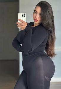 742018247: Chica busca chico en Sevilla