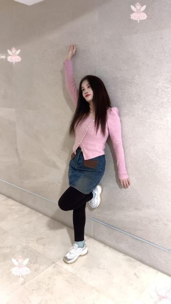 670788367: Chica busca chico en Valencia