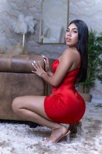 624946870: Chica busca chico en Madrid