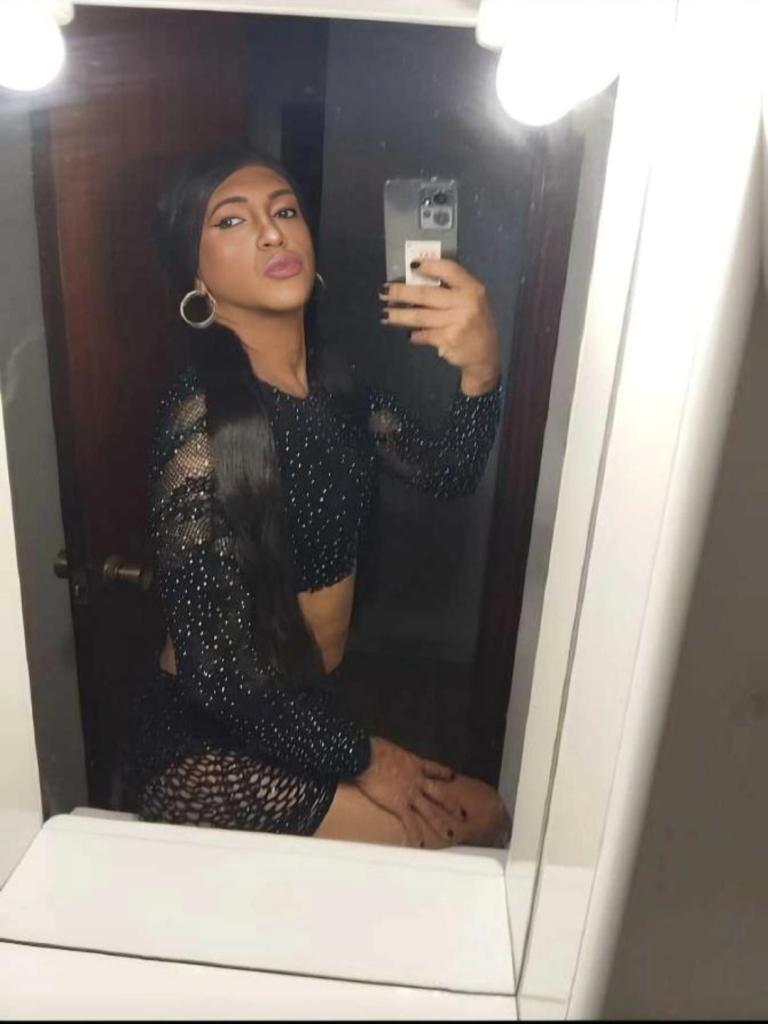 613806145: Transexual en Gerona