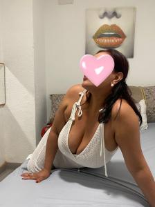 931483845: Chica busca chico en Barcelona