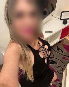 613425699: Chica busca chico en Sevilla
