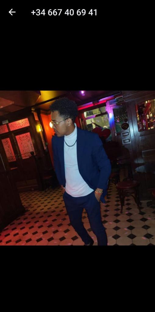 643417949: Chico busca chica en Madrid