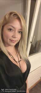 697868450: Chica busca chico en La Coruña