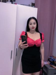 658041419: Chica busca chico en Sevilla