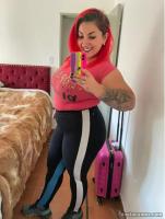 663048571: Chica busca chico en Madrid